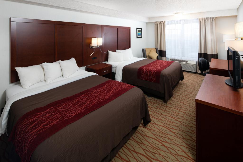 Red Lion & Hotel