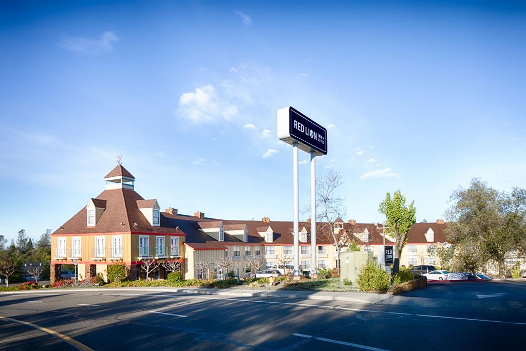Red Lion & Hotel Auburn